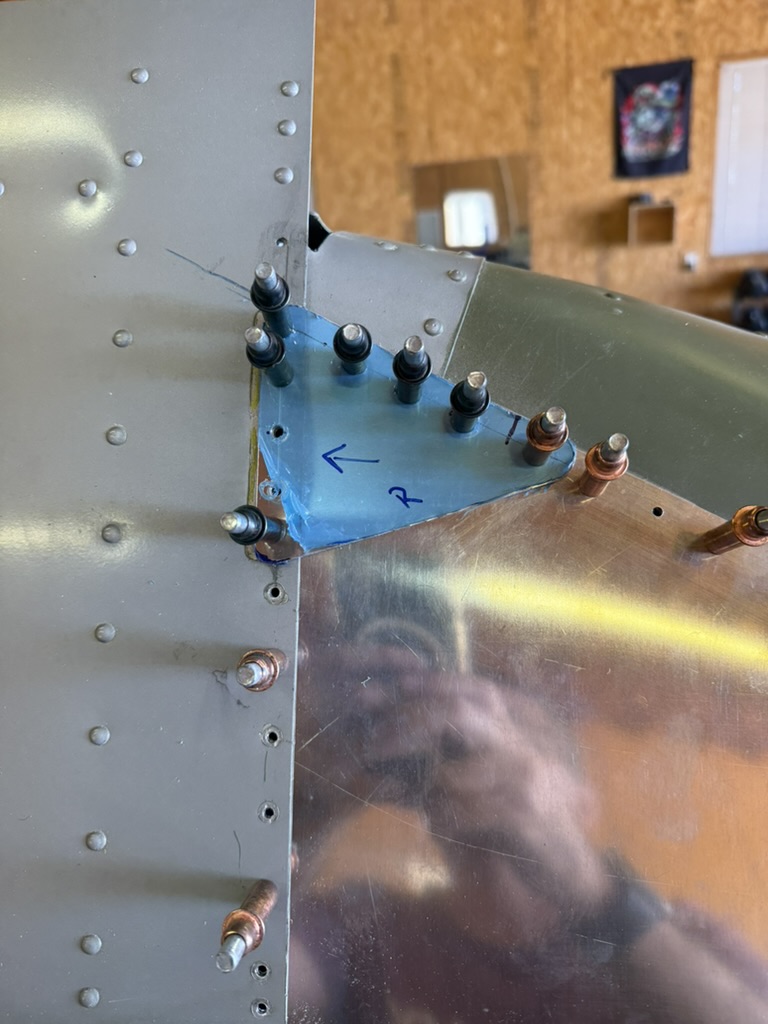 Rib bracket assembly, right side